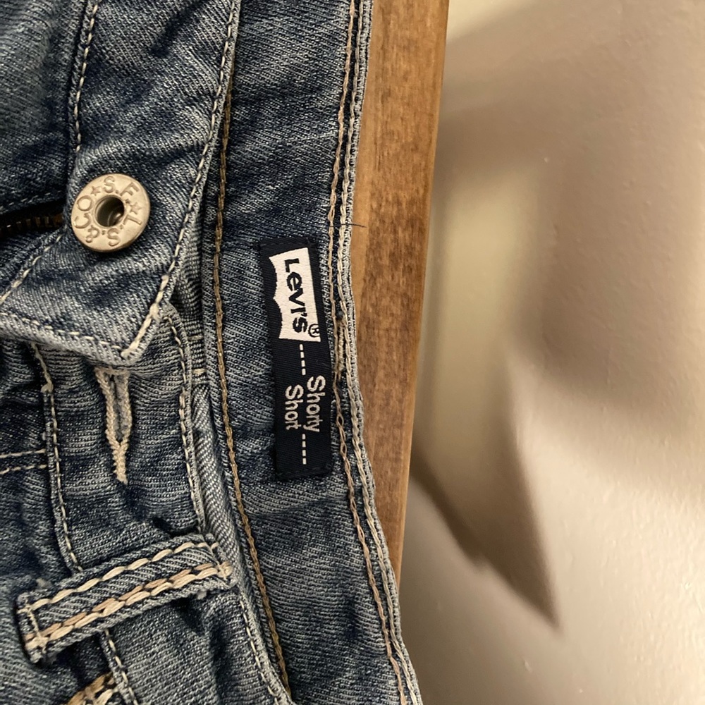 Levi’s shorts size 14 reg